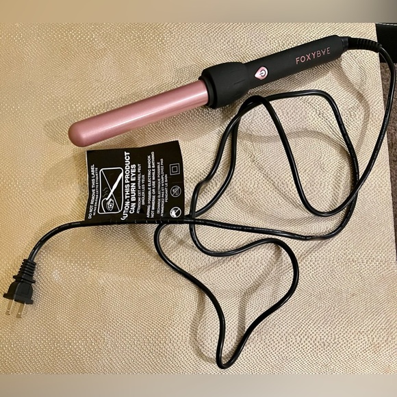 Foxy Bae Other - Foxy Bae Black & Rose Gold Wand
